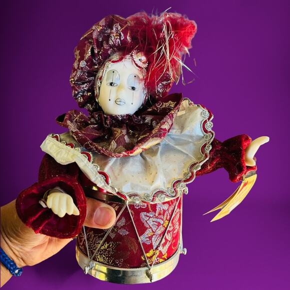 3 Piece Set Collector Edition Porcelain Collectible Jester in Musical Drum Clown - Picture 11 of 16